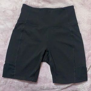 Biker shorts with pockets